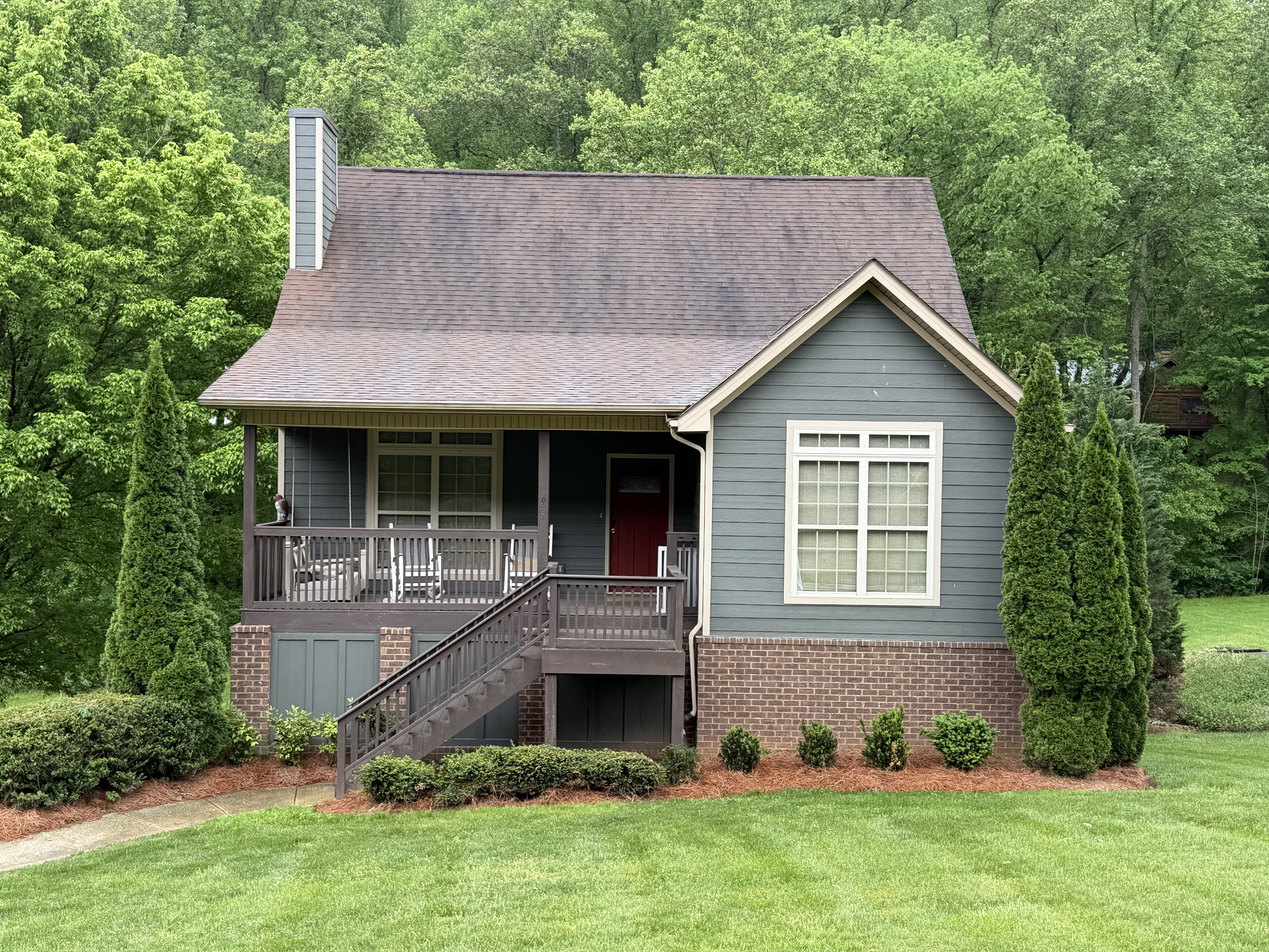 Family Hollow at Center Hill